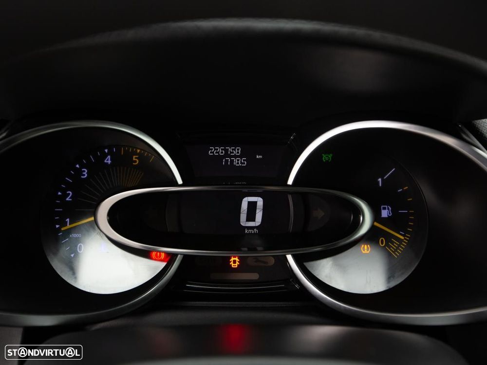 Renault Clio Sport Tourer 1.5 dCi Dynamique S 82g - 15