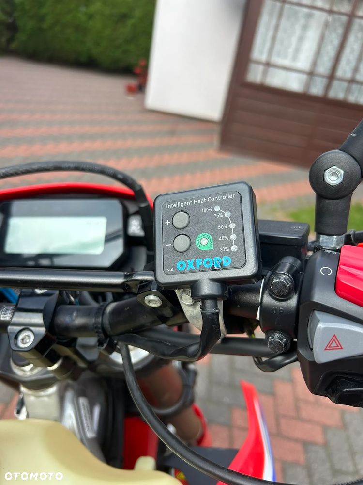 Honda CRF - 16