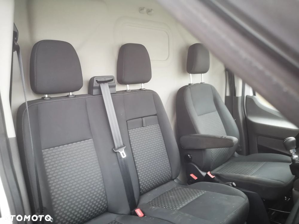 Ford Transit - 21