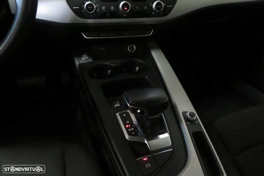 Audi A4 Avant 35 TDI Design S tronic - 10