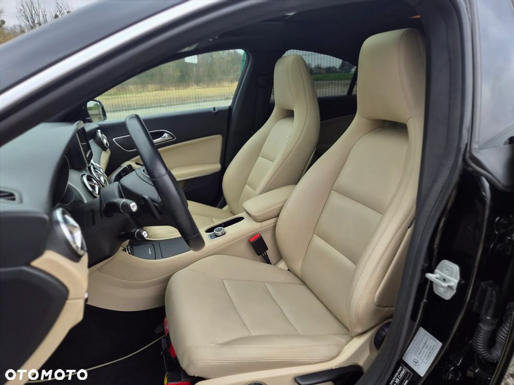 Mercedes-Benz CLA - 8