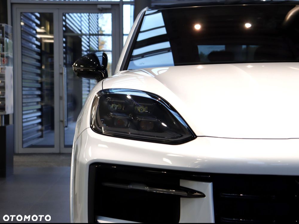 Porsche Cayenne Coupe S - 6