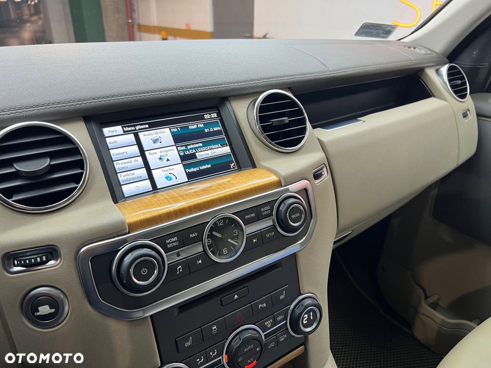 Land Rover Discovery IV 3.0SD V6 HSE - 28