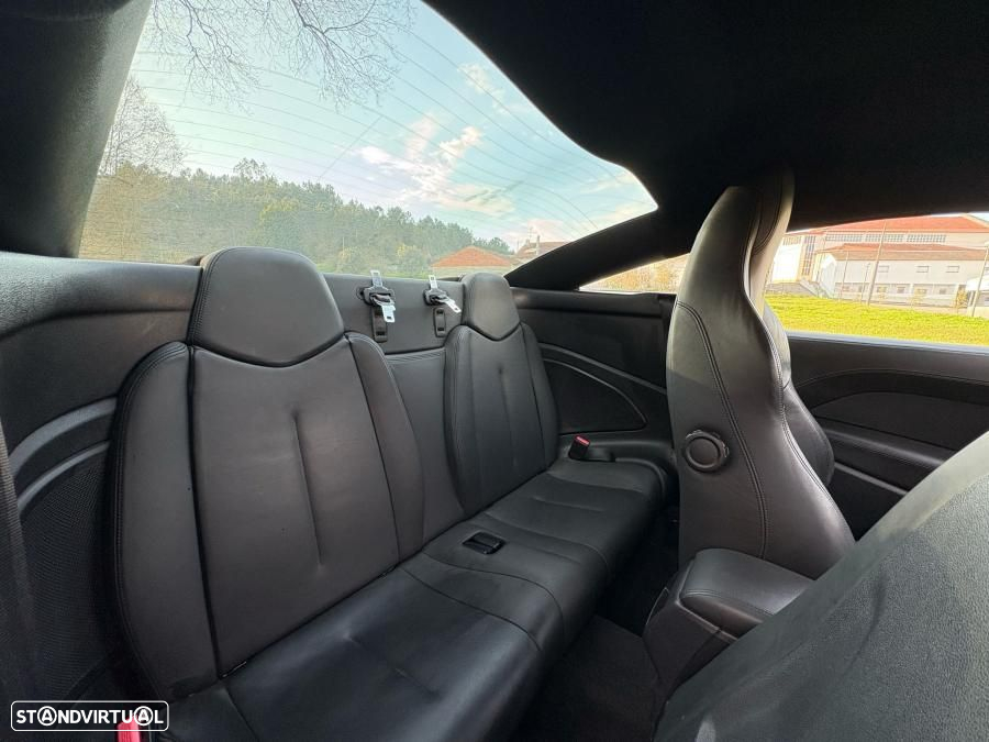 Peugeot RCZ 1.6 THP SE Black Yearling - 24