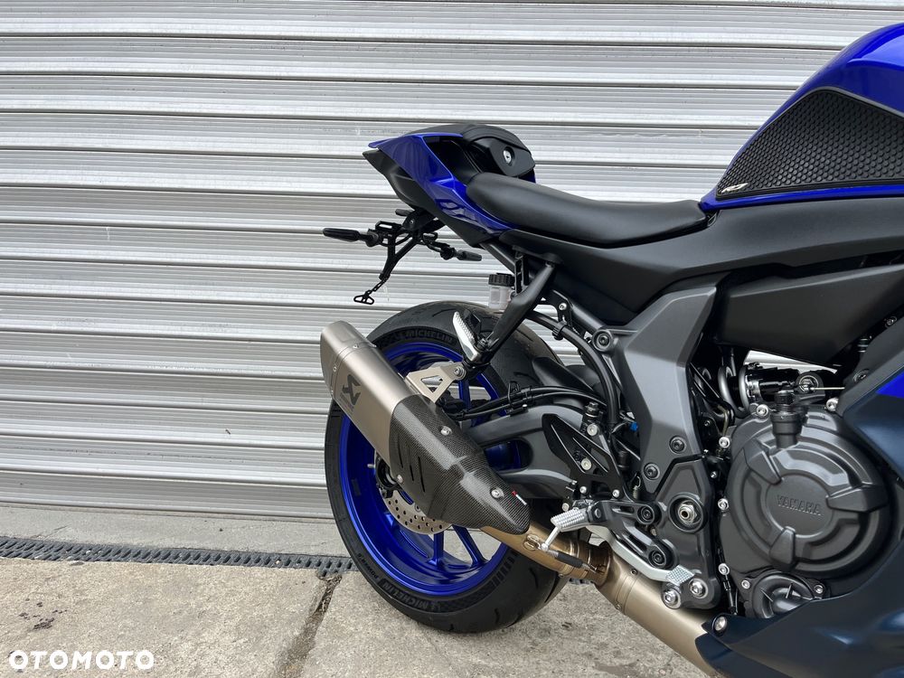 Yamaha YZF - 26