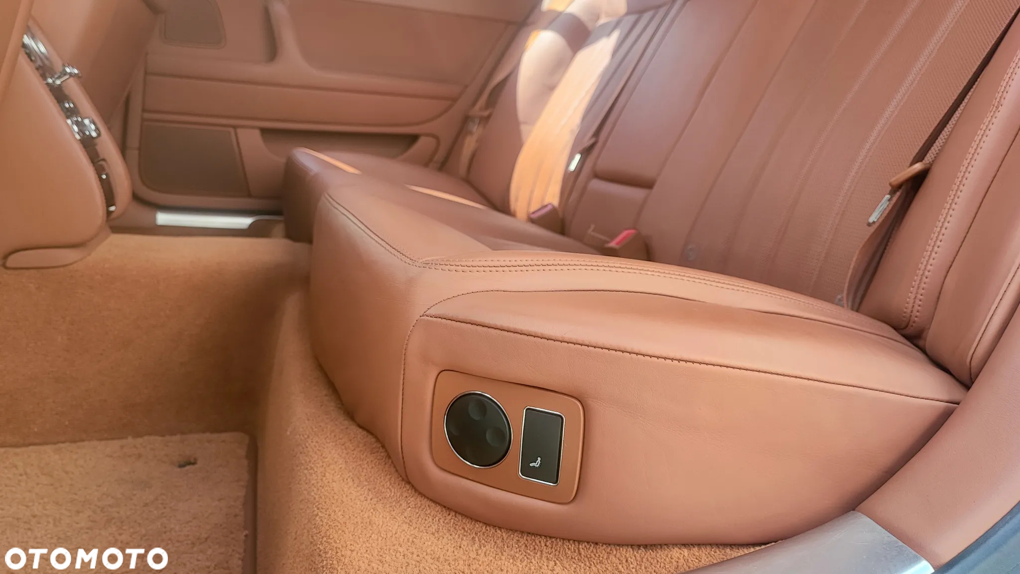 Bentley Flying Spur Continental - 25