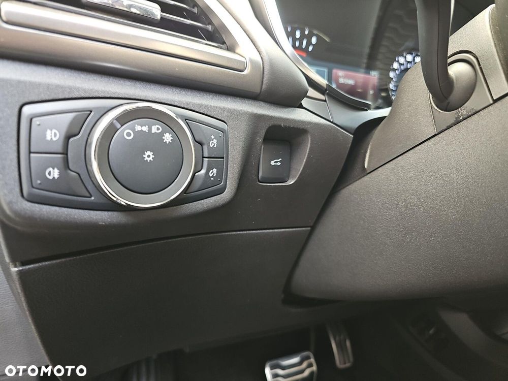 Ford Mondeo 2.0 EcoBlue Vignale - 33