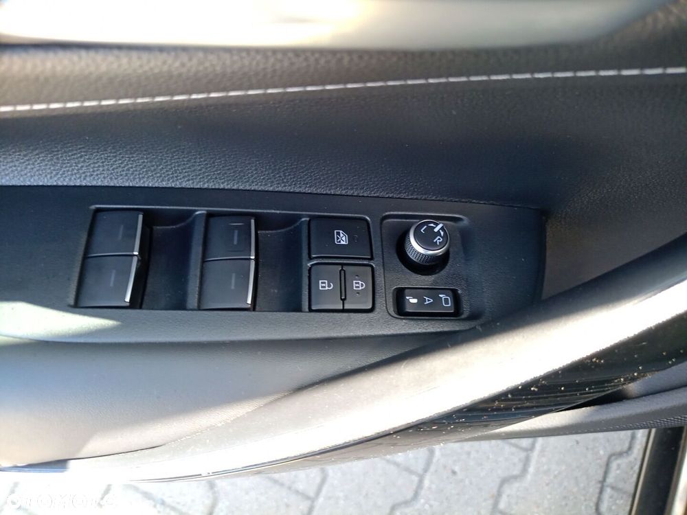 Toyota Corolla 1.8 Hybrid Comfort - 13