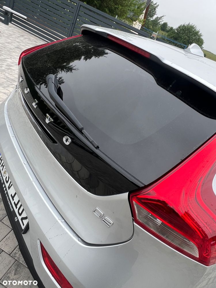 Volvo V40 D2 Drive-E Momentum - 11