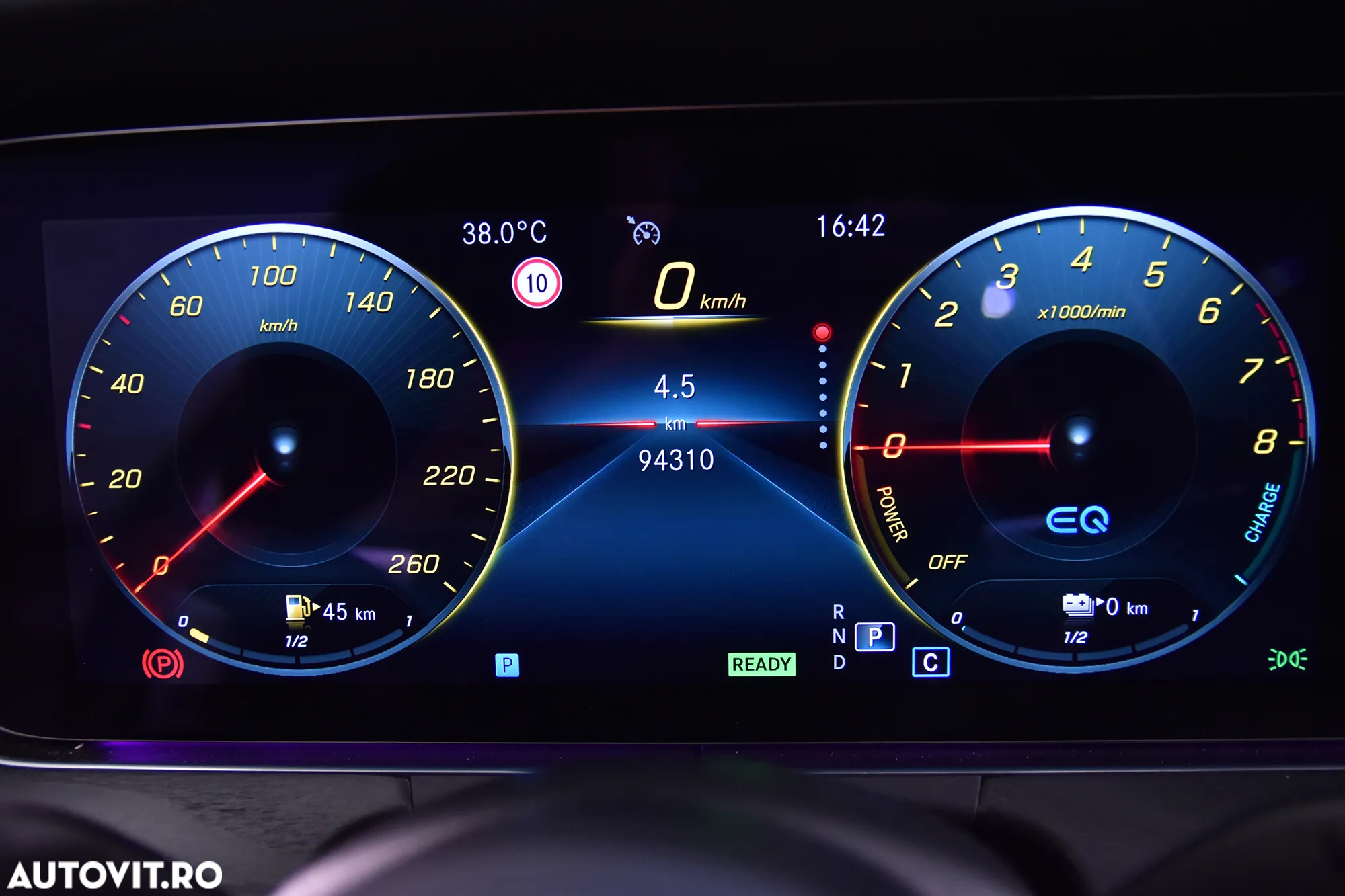 Mercedes-Benz E 300 4Matic 9G-TRONIC AMG Line - 10
