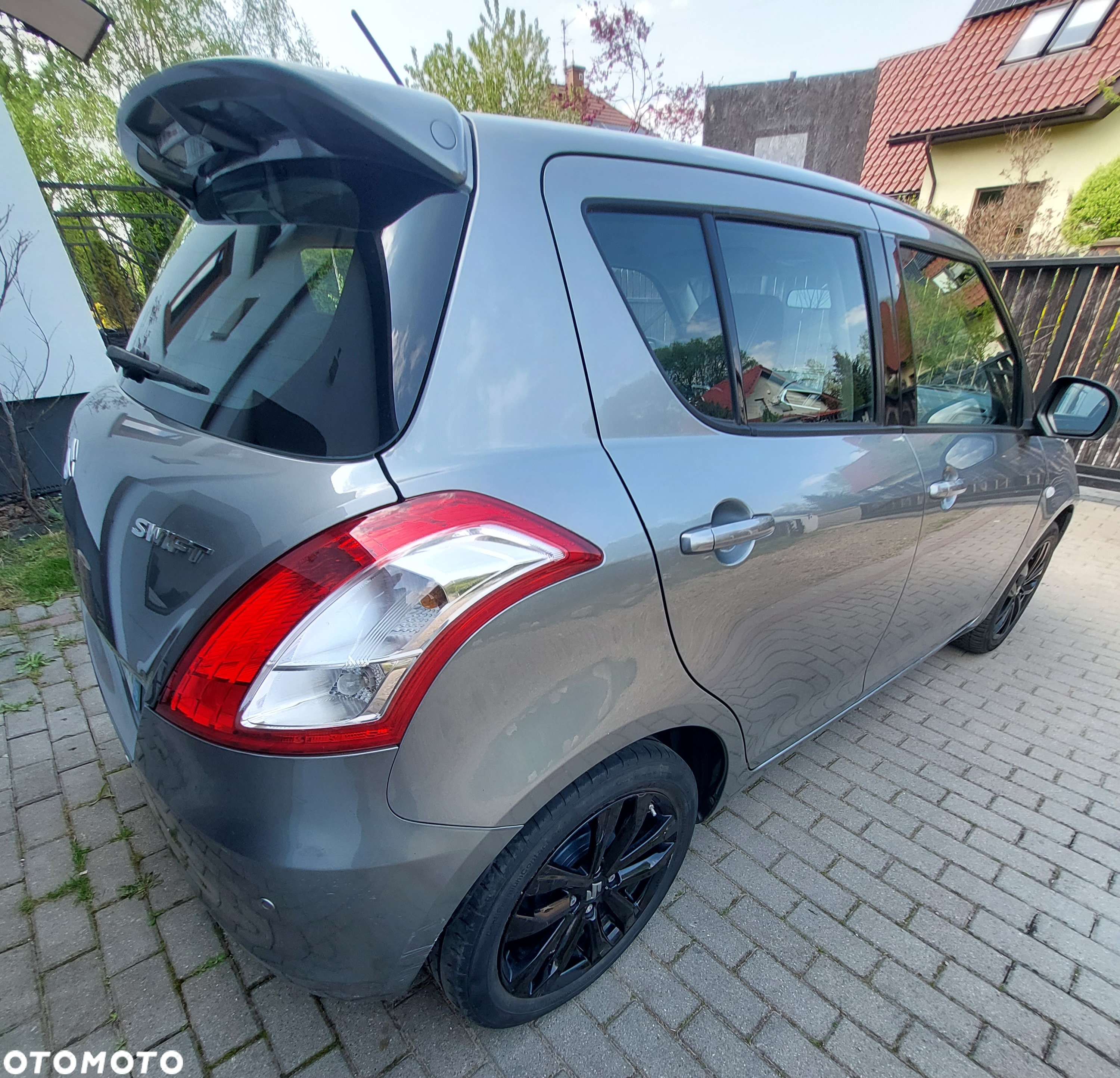 Suzuki Swift 1.2 Premium - 4