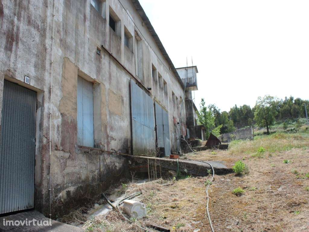Armazém de 830m2 em lote de 2.950m2 em Rio Maior. - Grande imagem: 4/20