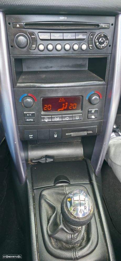 Peugeot 207 CC - 6