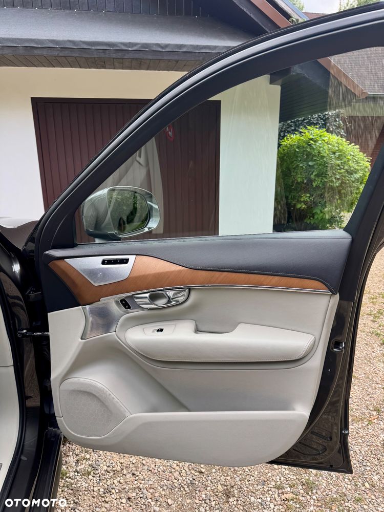 Volvo XC 90 D5 SCR AWD Inscription 7os - 21