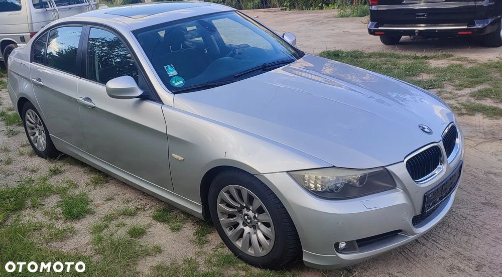 BMW Seria 3 318i - 3