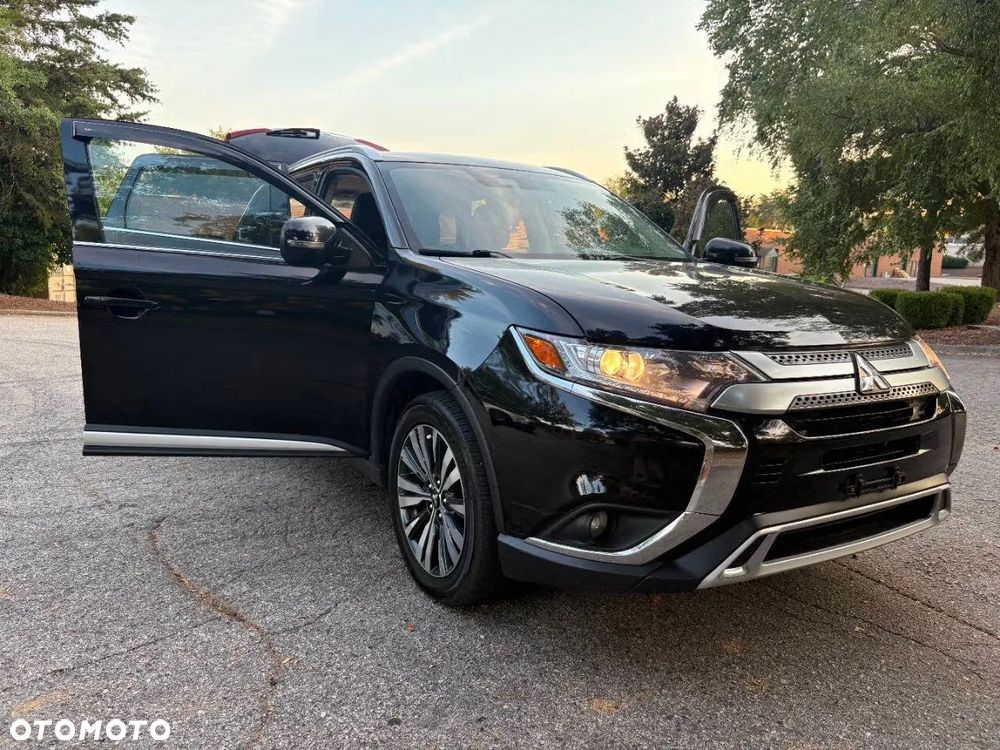 Mitsubishi Outlander 2.4 4WD CVT Intense - 10