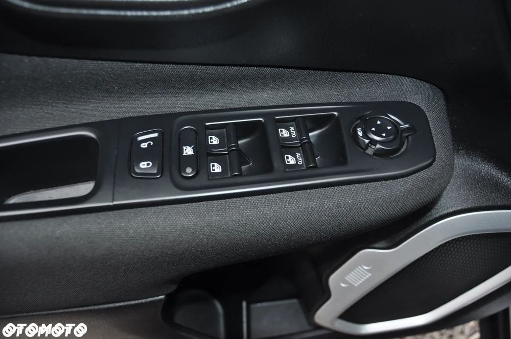 Jeep Renegade 1.4 MultiAir DSG Longitude - 17