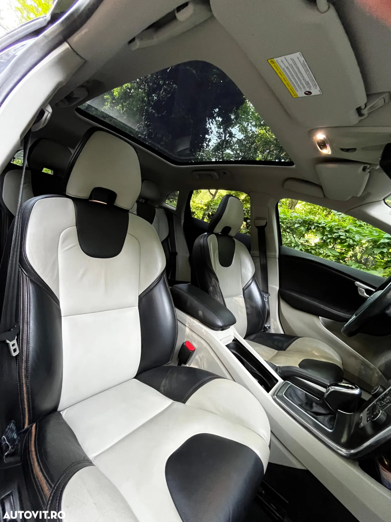 Volvo V40 Cross Country T5 AWD Geartronic Momentum - 30