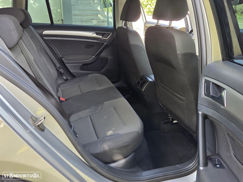 VW Golf Variant 1.6 TDi BlueMotion Trendline - 17