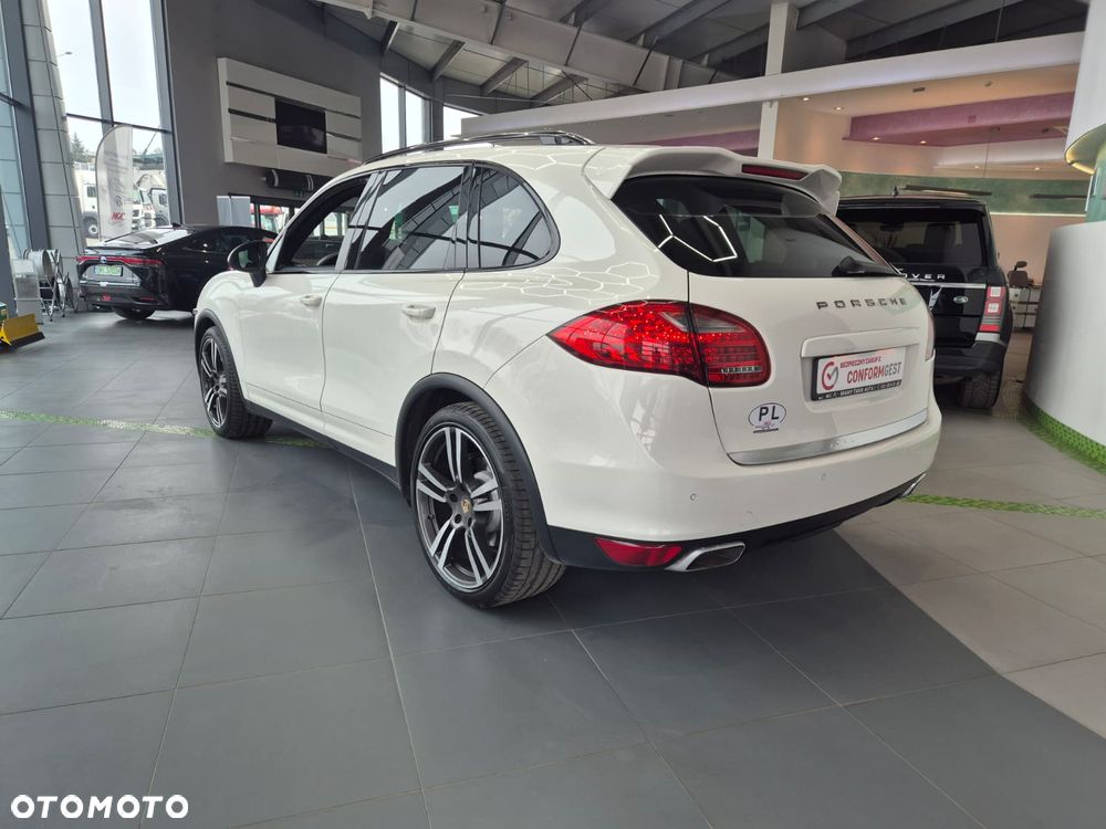 Porsche Cayenne - 10