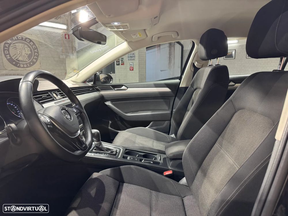 VW Passat 2.0 TDI Elegance DSG - 8