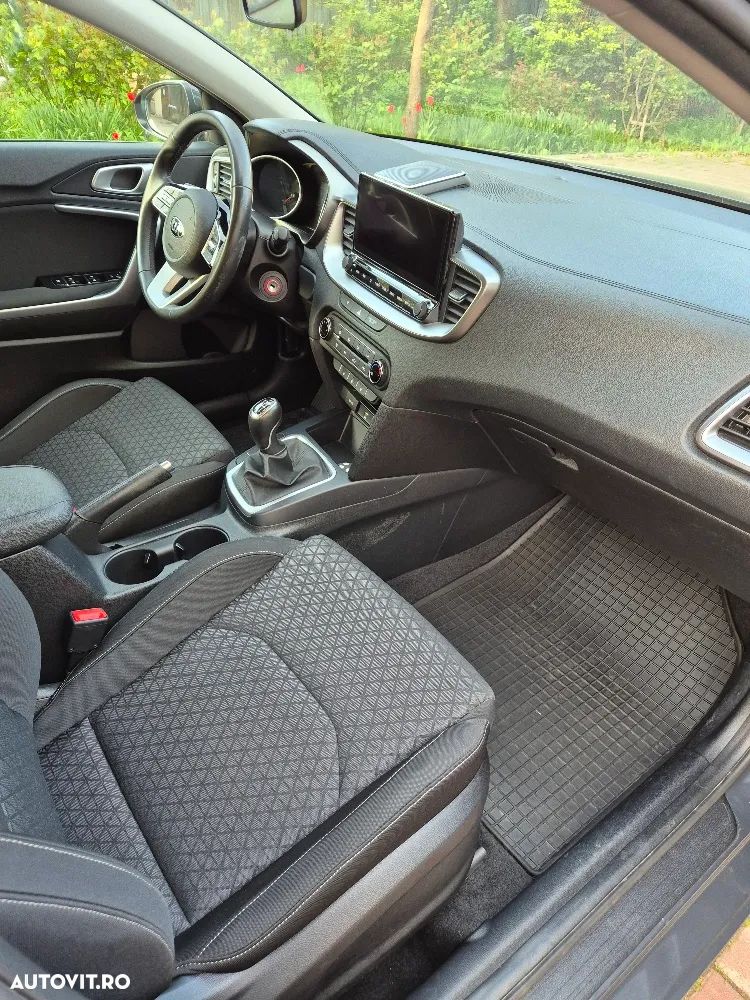 Kia Ceed 1.4 T-GDI GT Line - 11