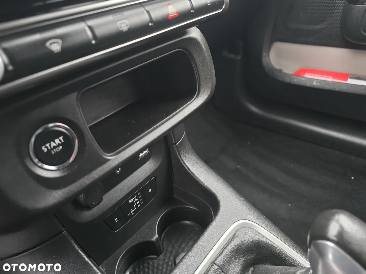 Citroën C3 1.2 PureTech Shine S&S EAT6 - 19