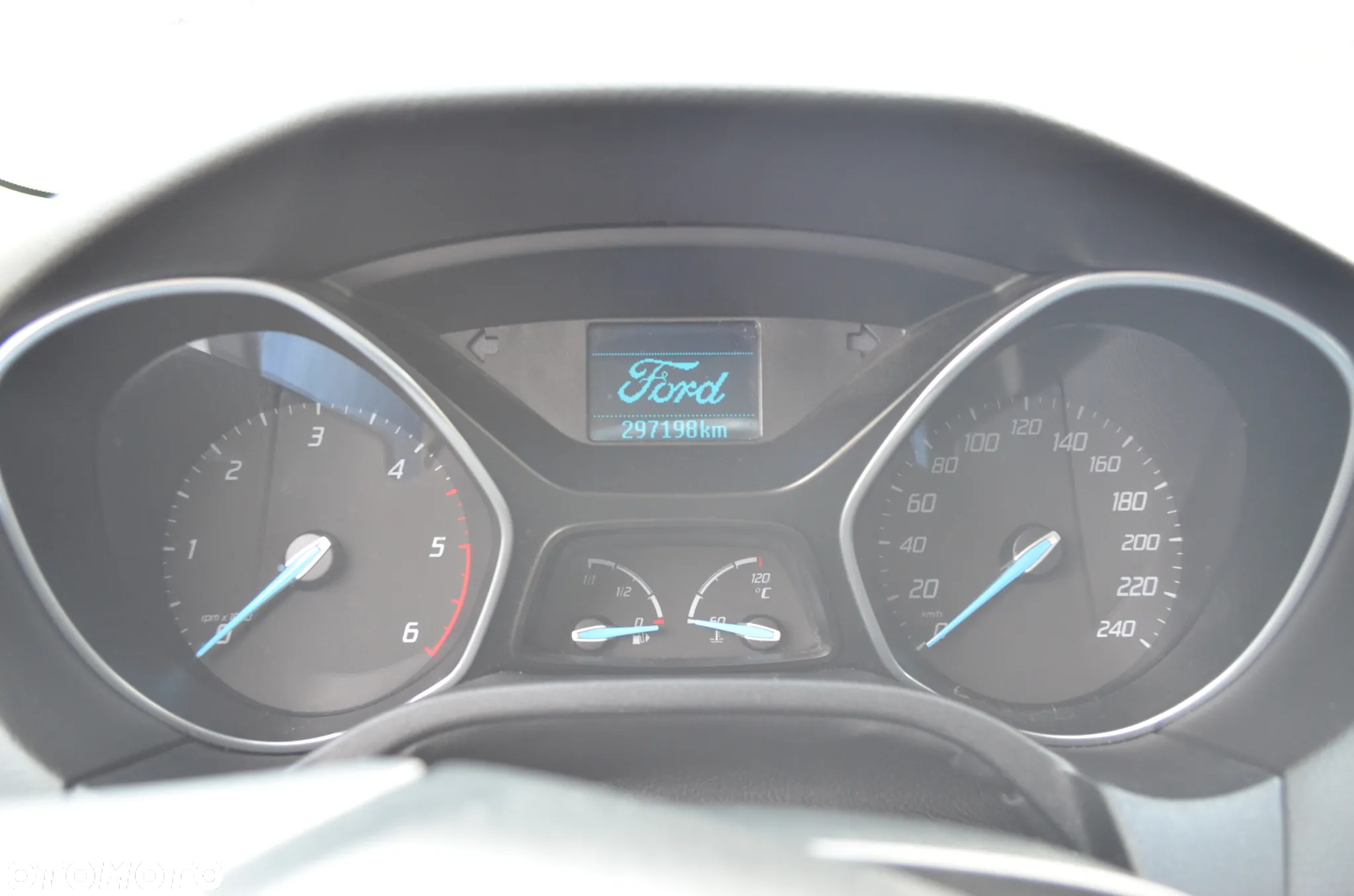 Ford Focus - 11