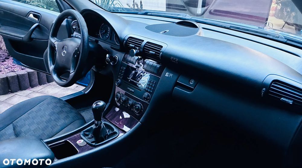 Mercedes-Benz Klasa C 200 CDI Classic - 8