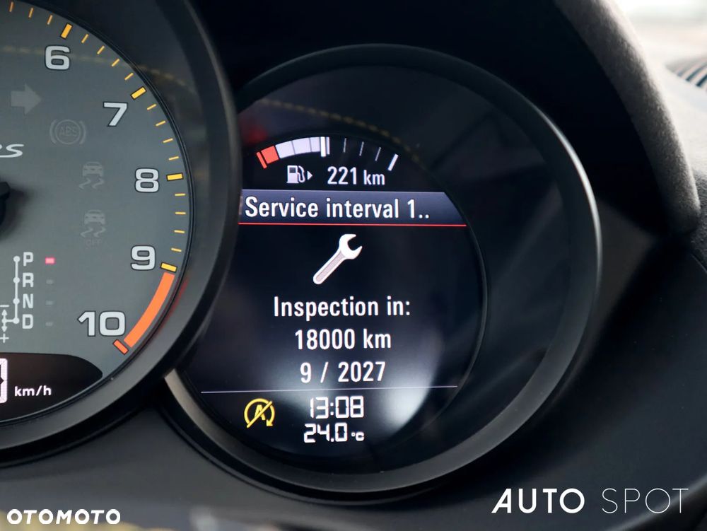 Porsche 718 Cayman GPF GT4 RS PDK - 30