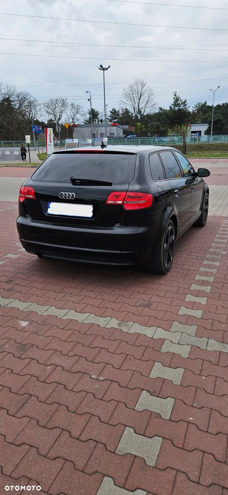 Audi A3 Sportback 1.6 TDI DPF Attraction - 5