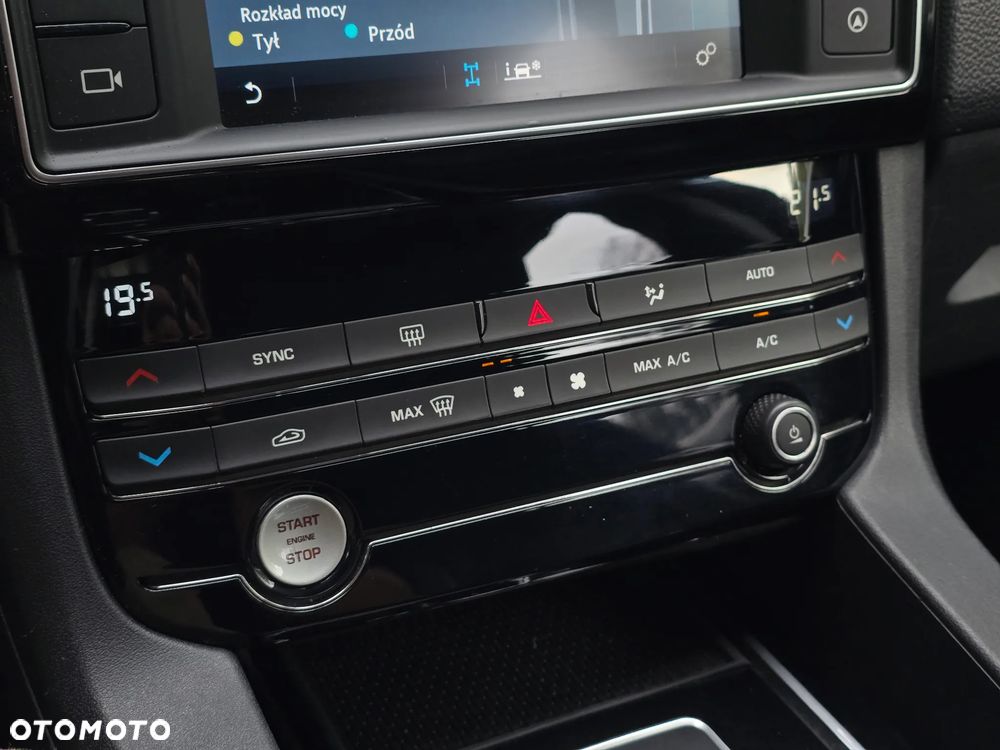 Jaguar F-Pace 20d AWD Prestige - 34
