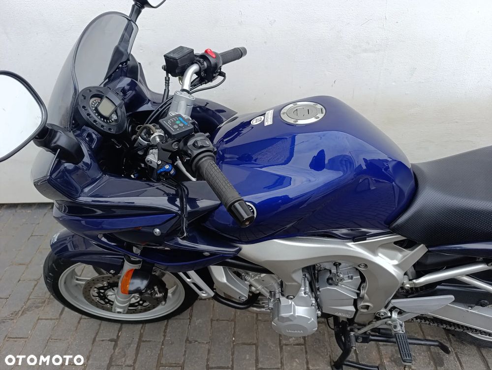 Yamaha FZ6 - 12