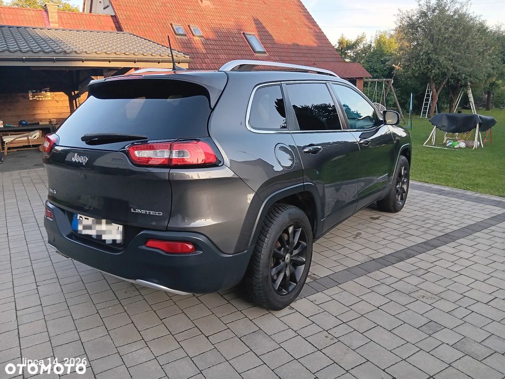 Jeep Cherokee - 6