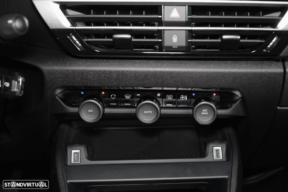 Citroën C4 X 1.2 PureTech Plus EAT8 - 34