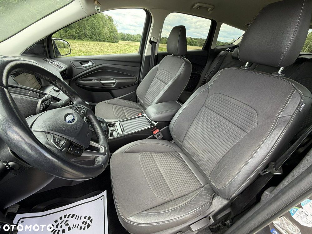 Ford Kuga - 18