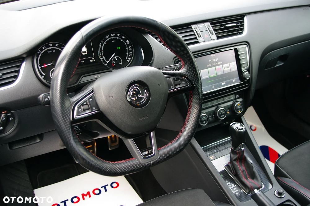 Skoda Octavia 2.0 TDI RS DSG - 22