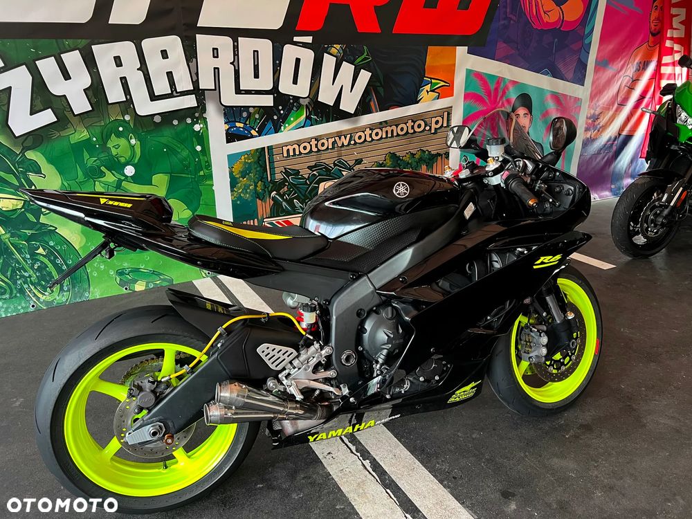 Yamaha R6 - 10