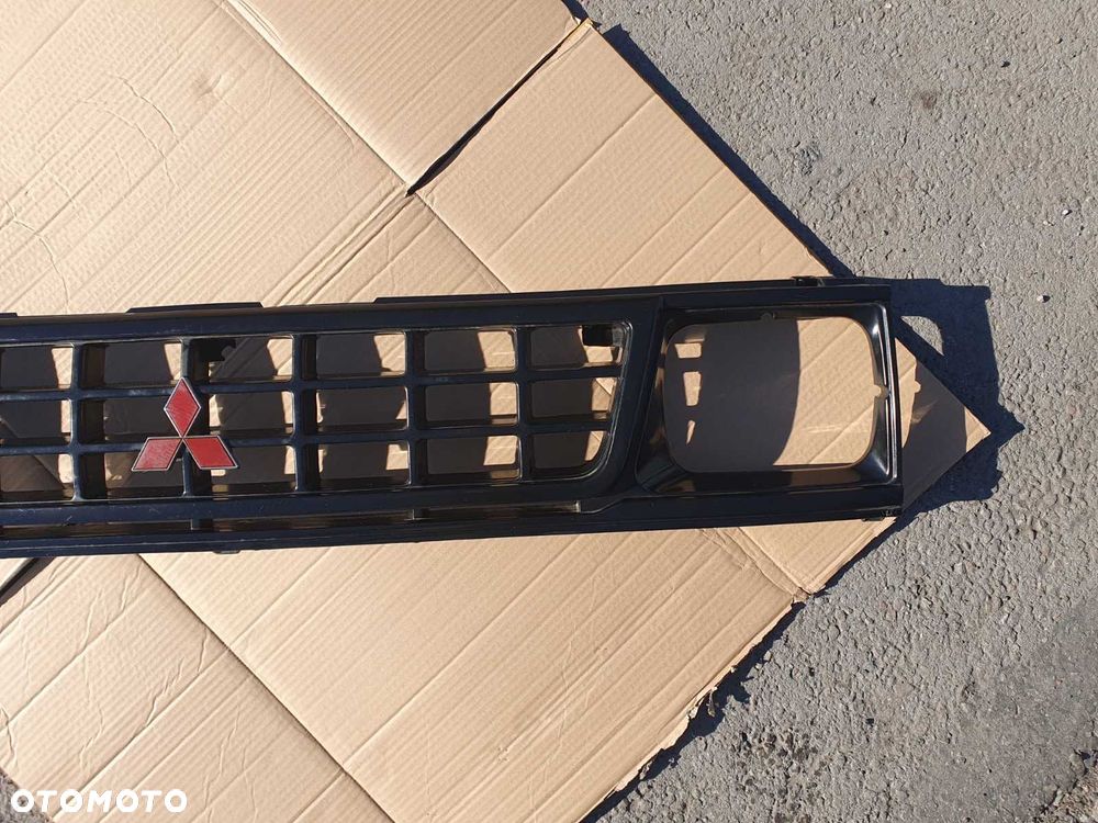 GRILL ATRAPA MITSUBISHI L200 96-01 - 3