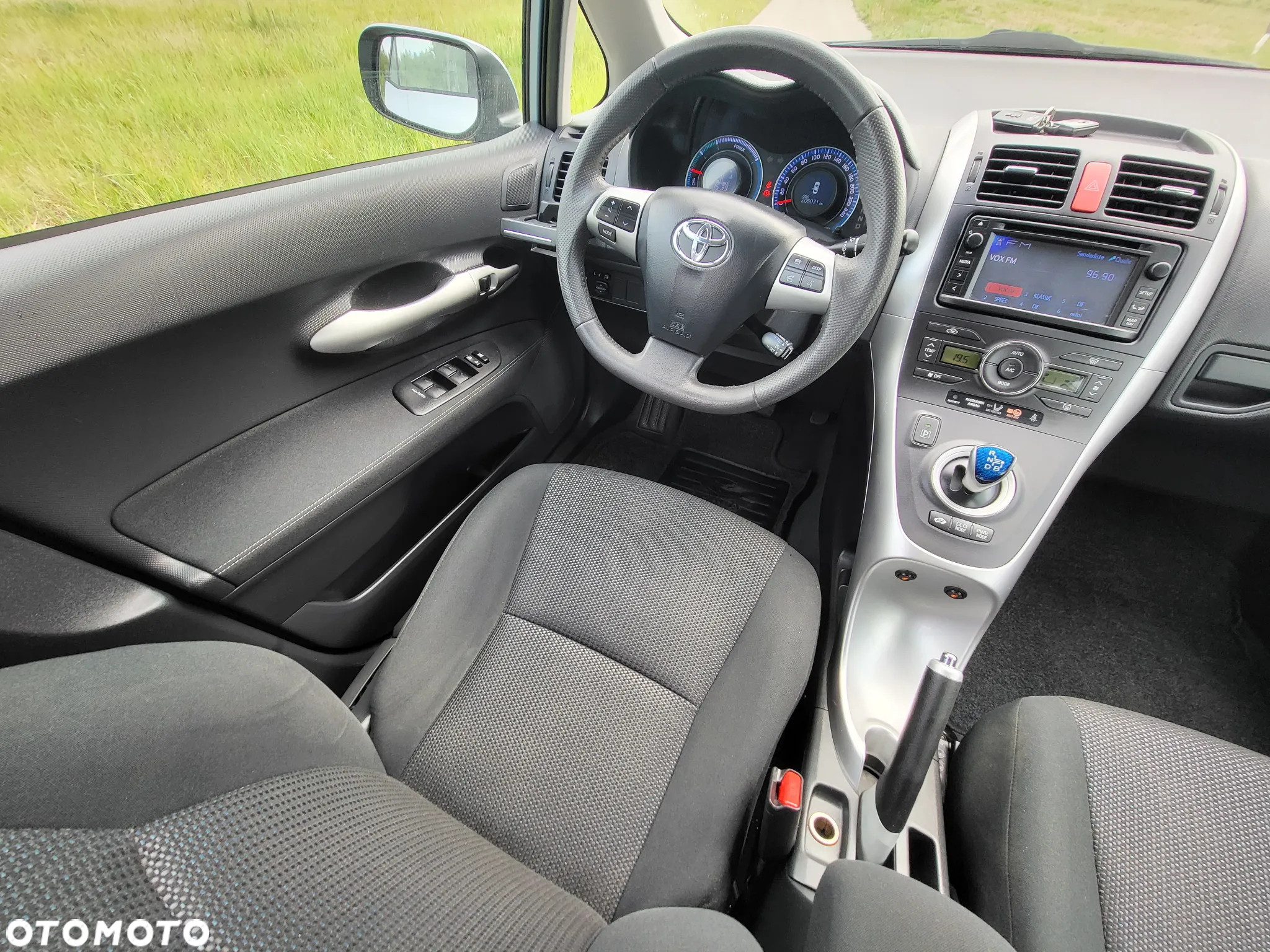 Toyota Auris 1.8 HSD Prestige NAVI - 23