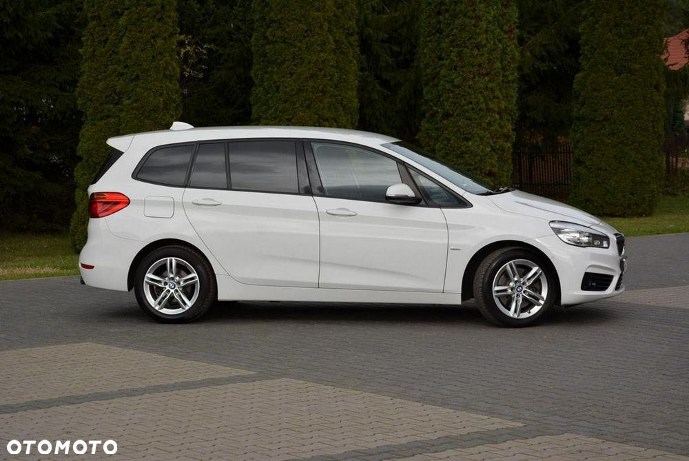 BMW Seria 2 - 12