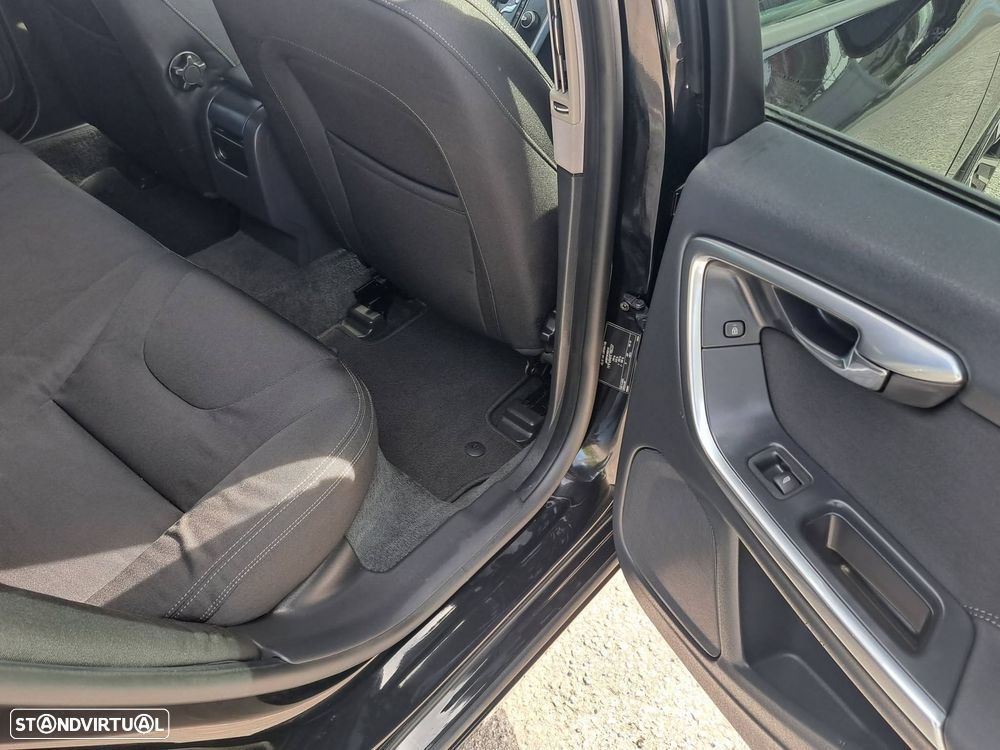 Volvo V60 1.6 D2 Drive Kinetic Start/Stop - 25