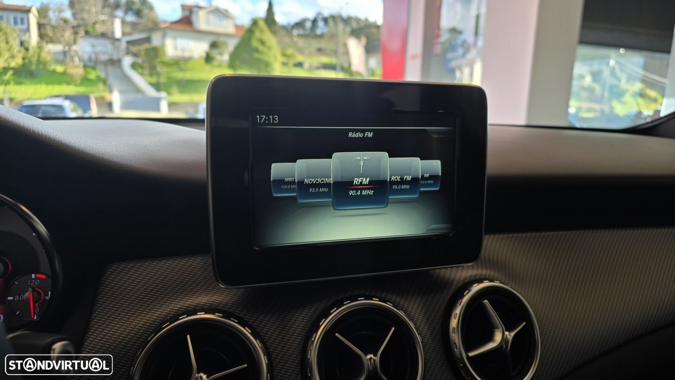 Mercedes-Benz GLA 200 CDi Urban Aut. - 33