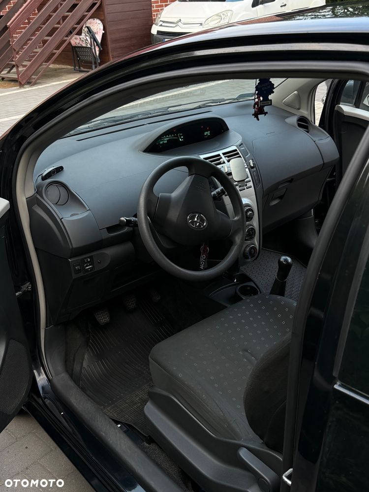 Toyota Yaris 1.0 Terra A/C - 14