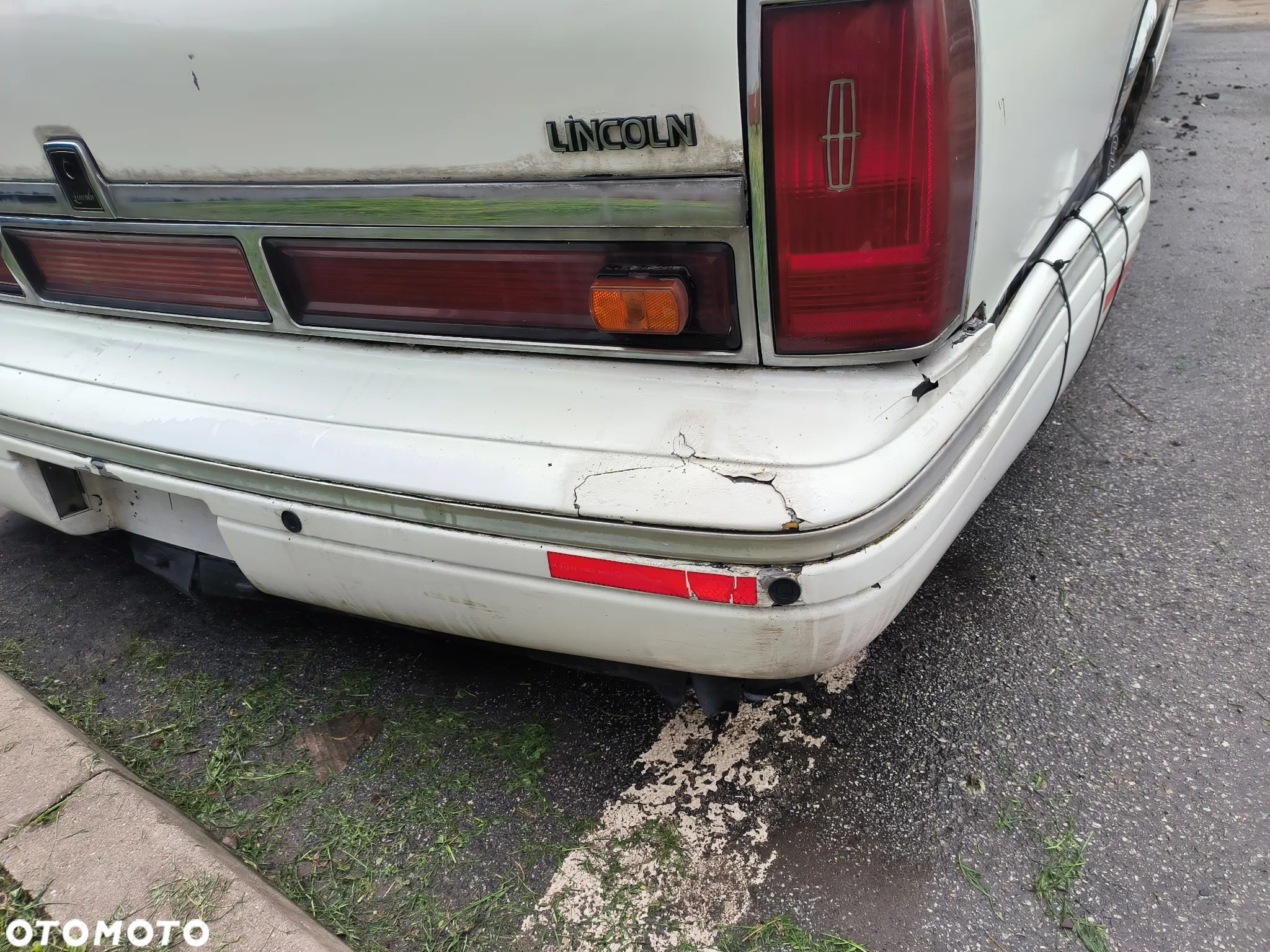 Części drzwi zderzak maska Lincoln Town Car II 89-97 4.8 V8 - 29