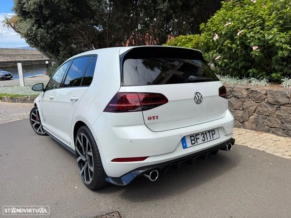 VW Golf 2.0 TSI GTI DSG Performance - 13