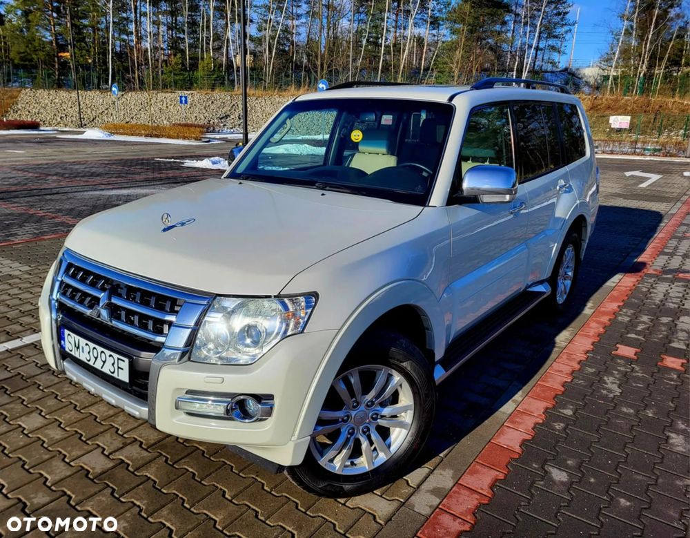 Mitsubishi Pajero - 19