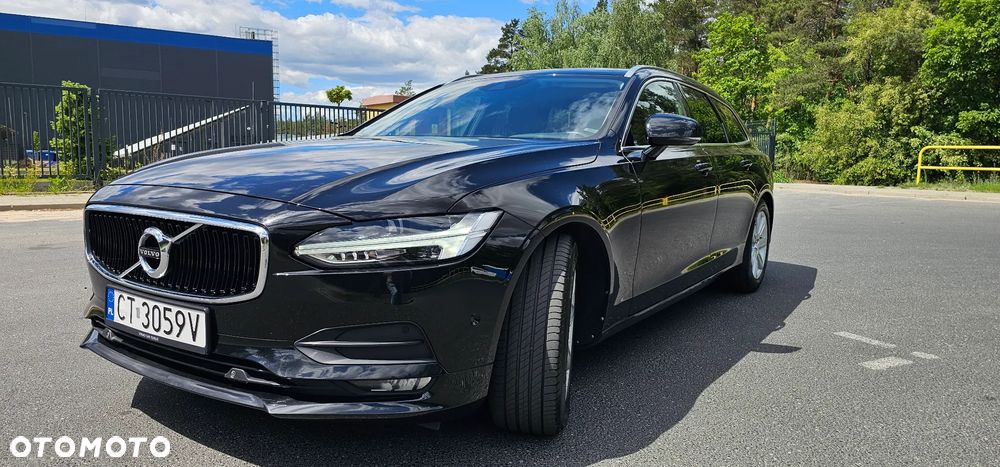 Volvo V90 D4 Momentum - 2