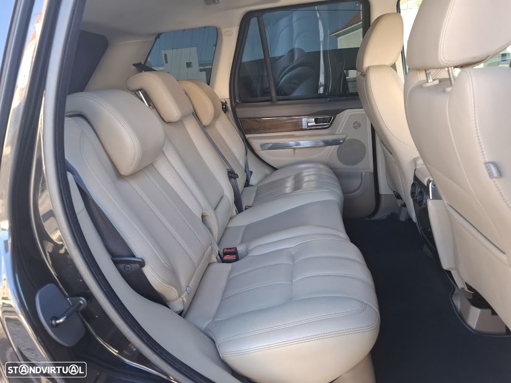 Land Rover Range Rover Sport 3.0 TDV6 HSE - 36