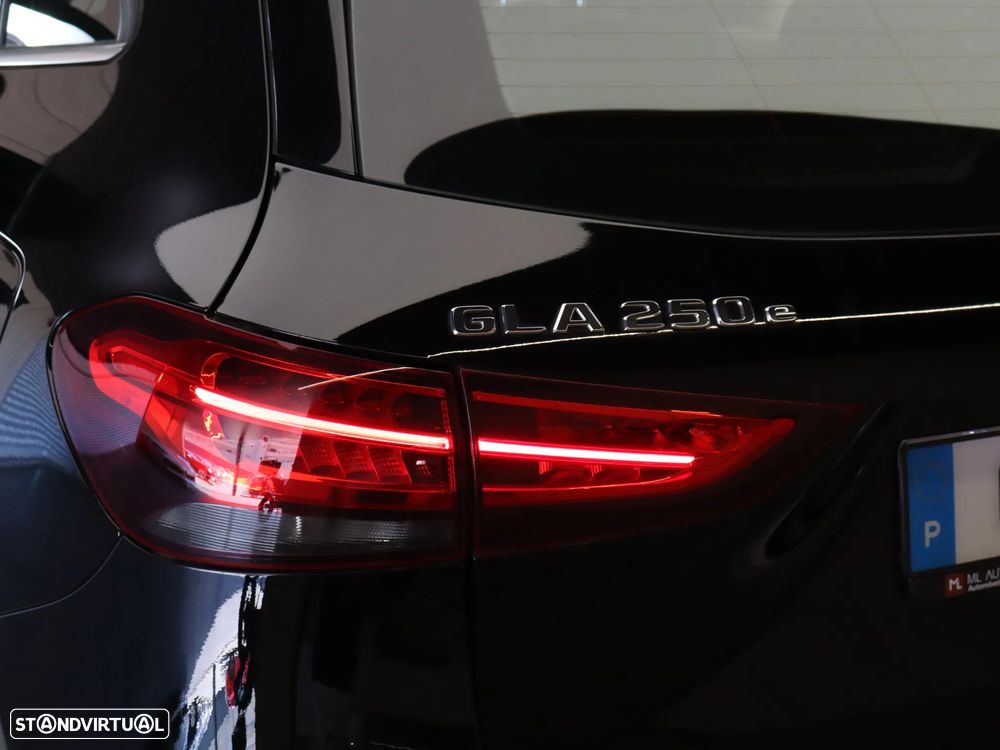 Mercedes-Benz GLA 250 e 8G-DCT Style - 10